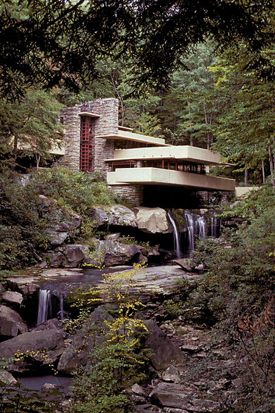 Fallingwater por Frank Lloyd Wright